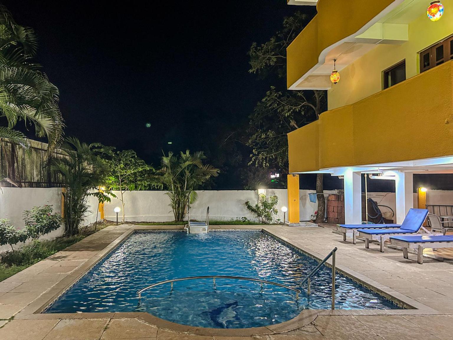 ホテル La Costa Residency アンジュナ エクステリア 写真