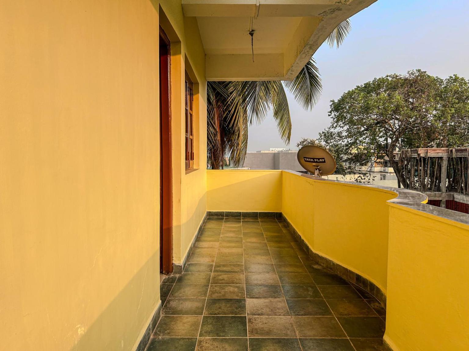 ホテル La Costa Residency アンジュナ エクステリア 写真