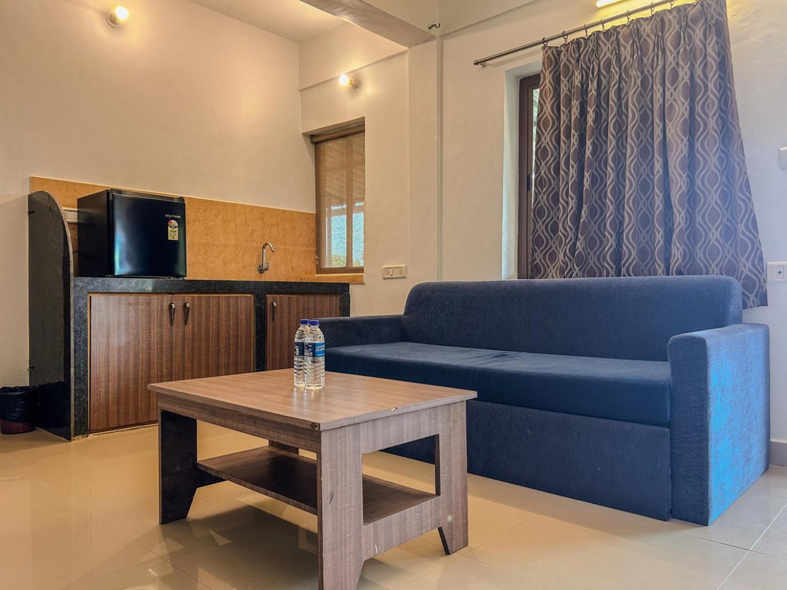 ホテル La Costa Residency アンジュナ エクステリア 写真